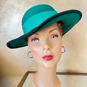 FOXY 1960s' 3 SHADES OF  GREEN FELT FEDORA WITH MEDIUM BRIM